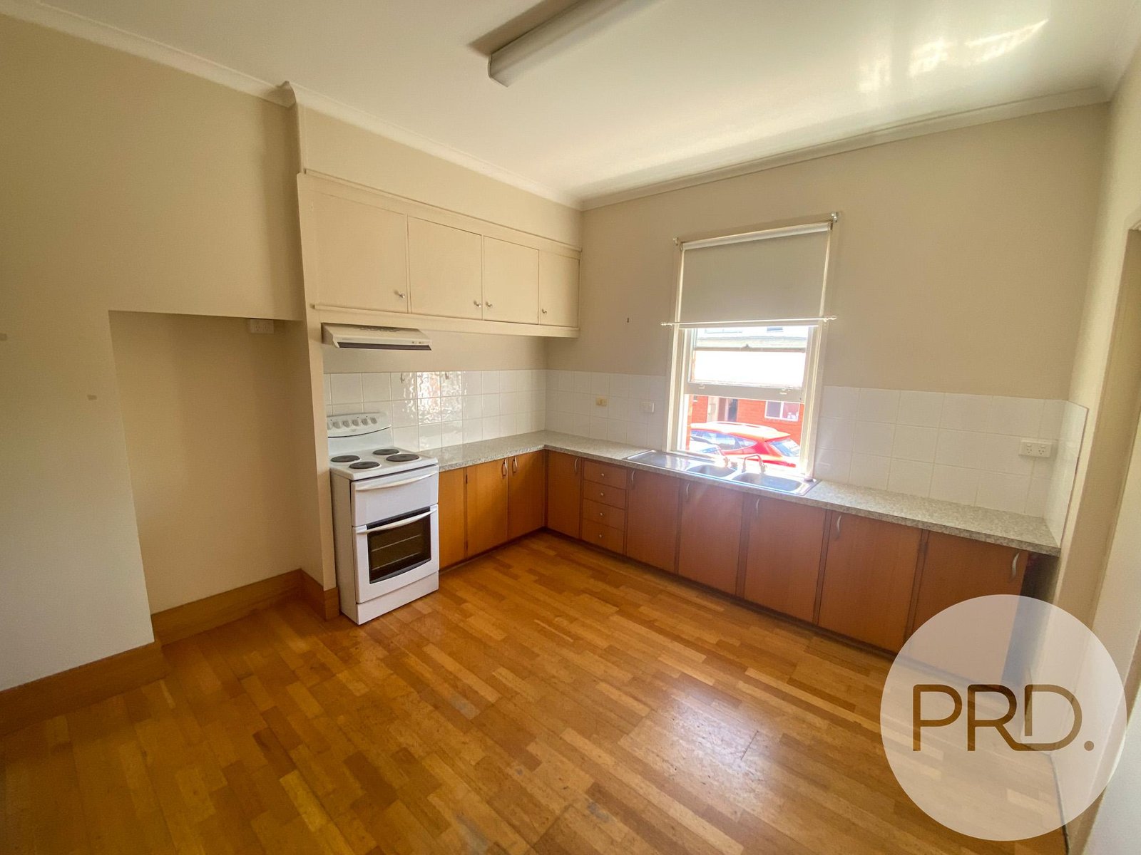2/67 Giblin Street LENAH VALLEY 2