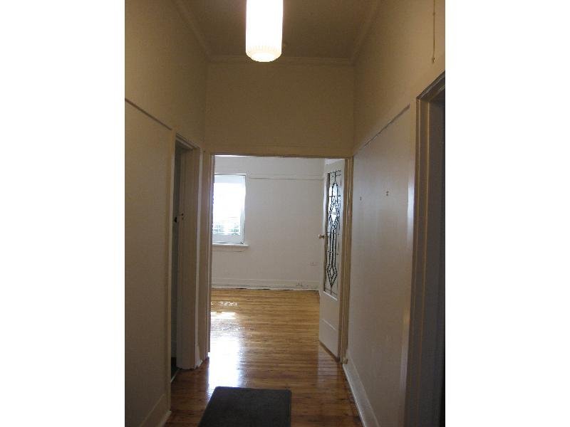 Gallery: 2/67 Shelley Street