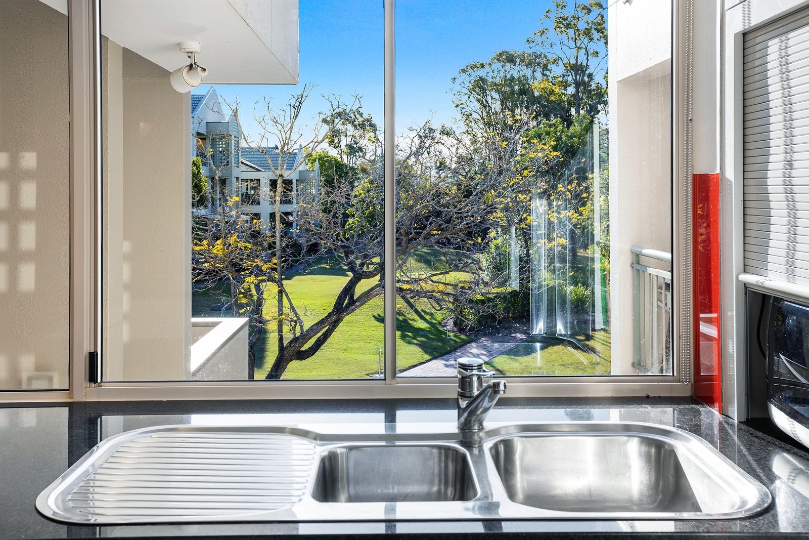 26/76-80 Chichester Drive ARUNDEL 8