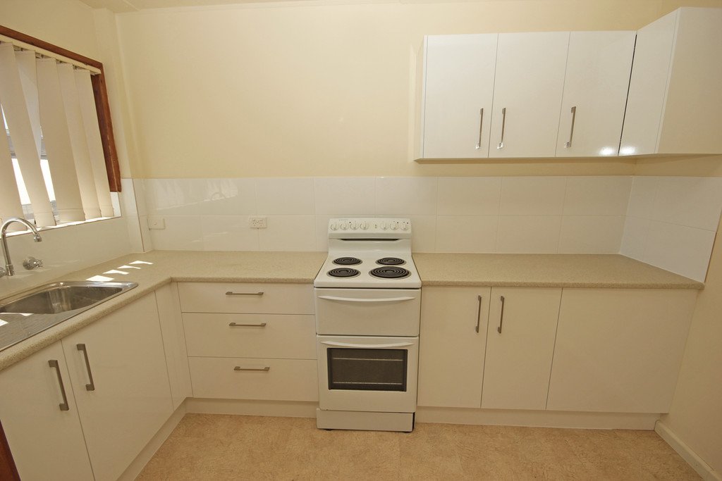 2/68 Bold Street LAURIETON 2