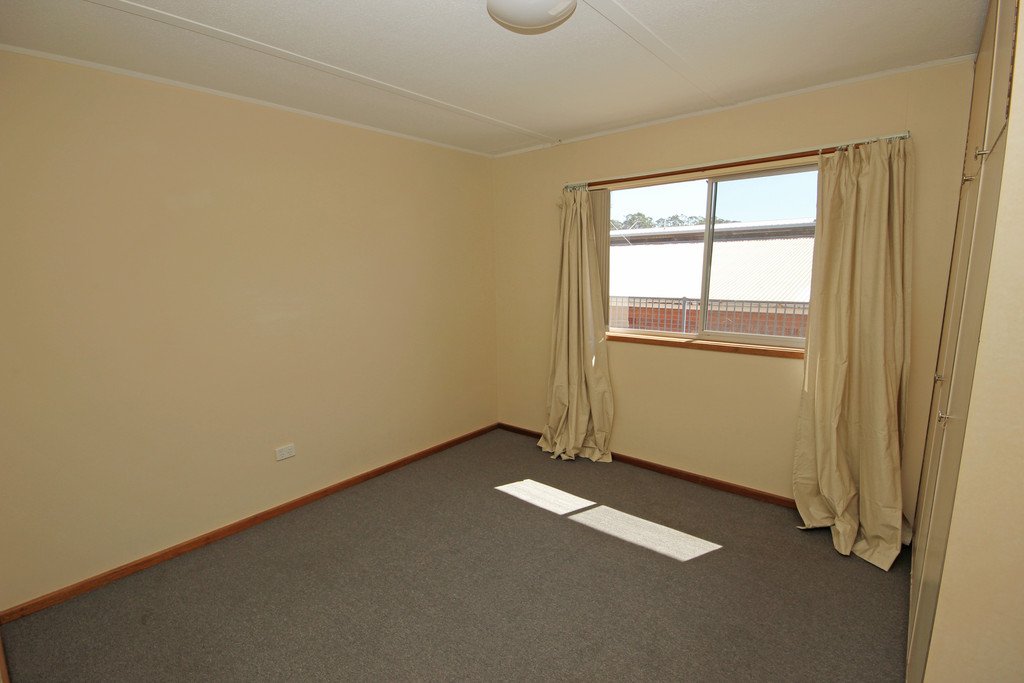 2/68 Bold Street LAURIETON 4