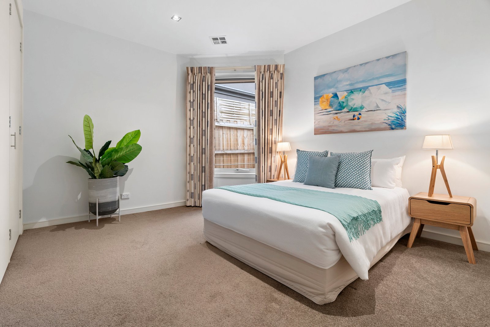 Real Estate and Property in 2/68 Burrindi Road, Caulfield South, VIC