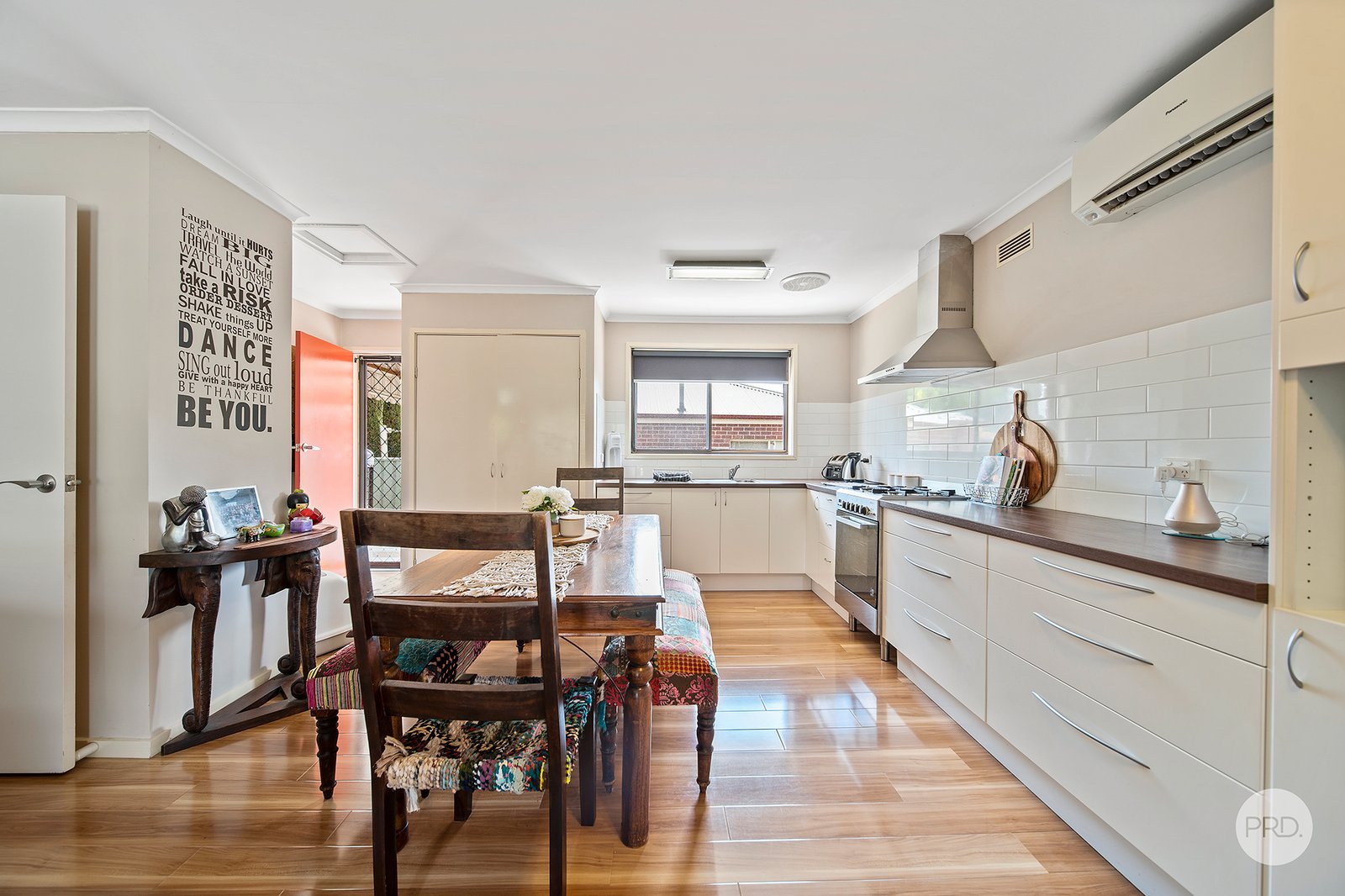 2/68 Condon Street KENNINGTON 2