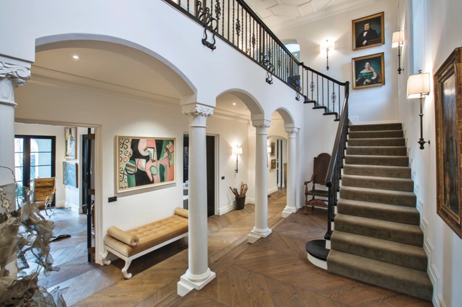 Real Estate and Property in 268 Domain Road, South Yarra, VIC