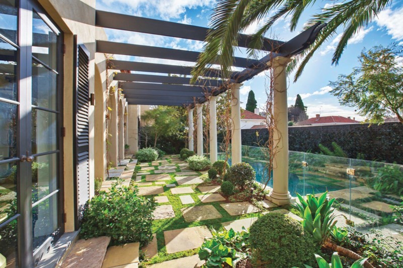 Real Estate and Property in 268 Domain Road, South Yarra, VIC