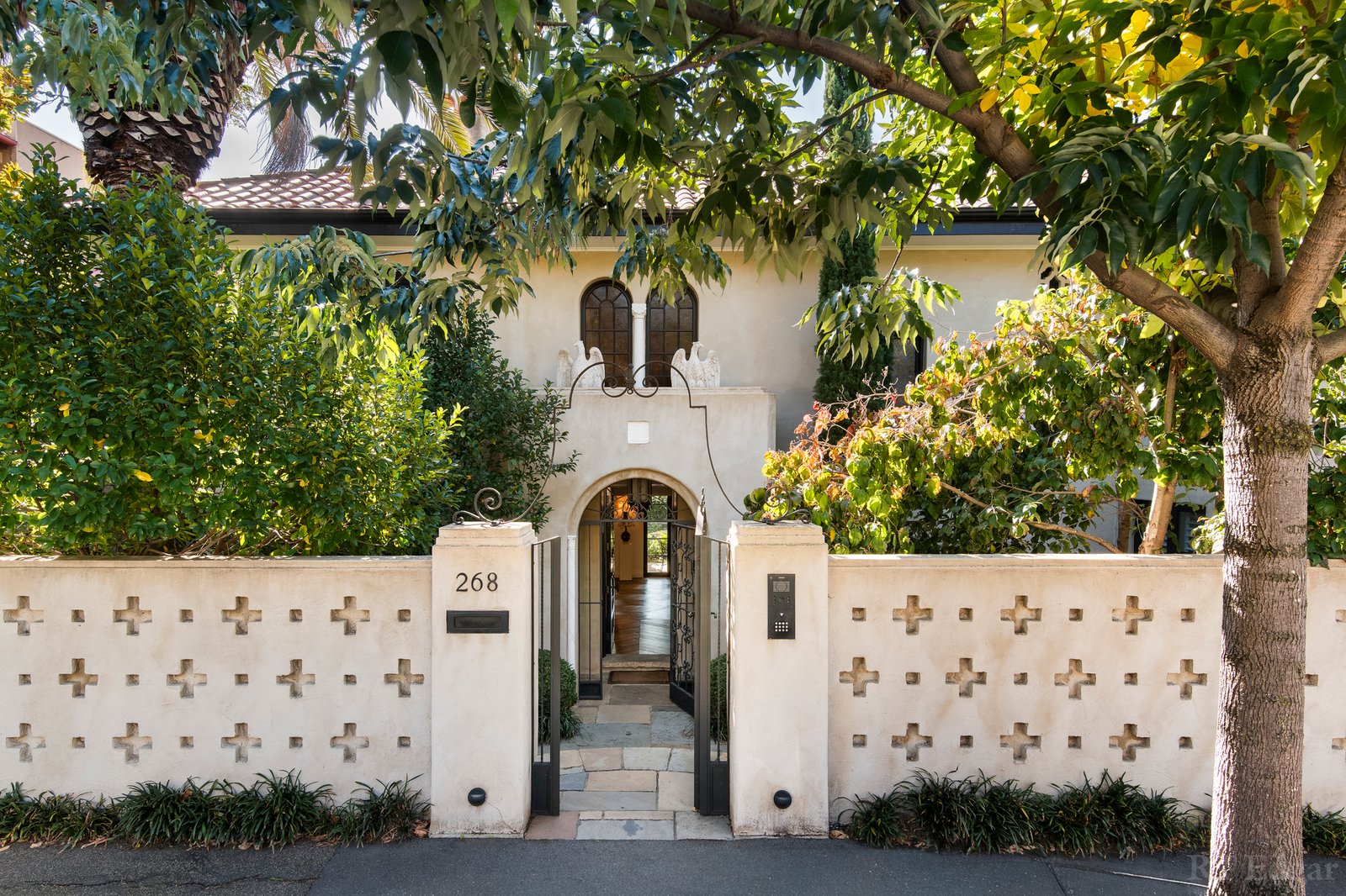 Real Estate and Property in 268 Domain Road, South Yarra, VIC