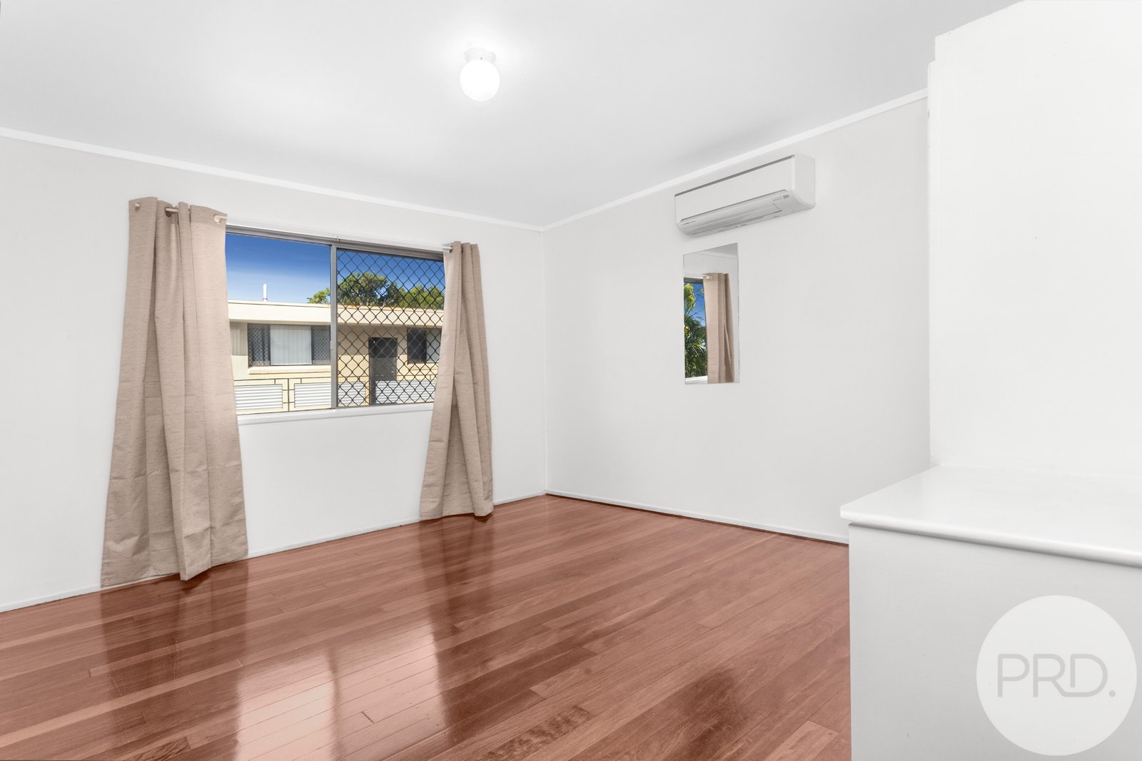 2/68 Jenner Street NUNDAH 11