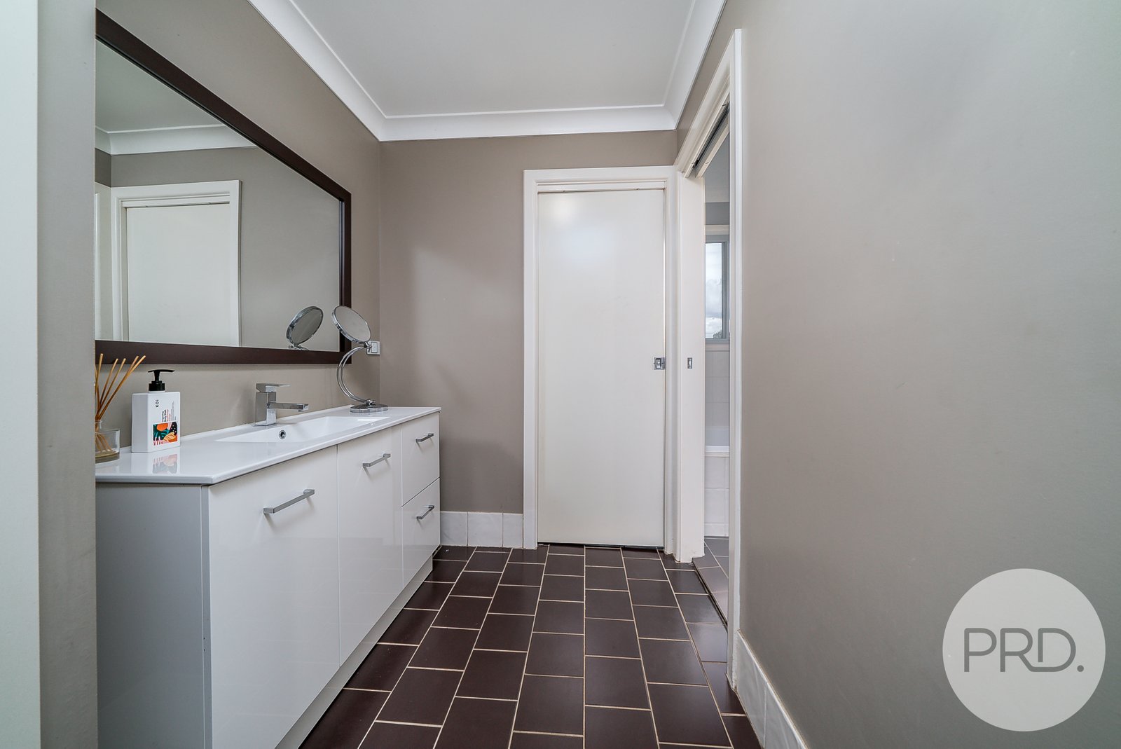 268 Oura Road NORTH WAGGA WAGGA 21