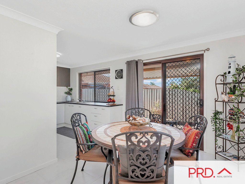 2/68 Treeview Drive BURLEIGH WATERS 3