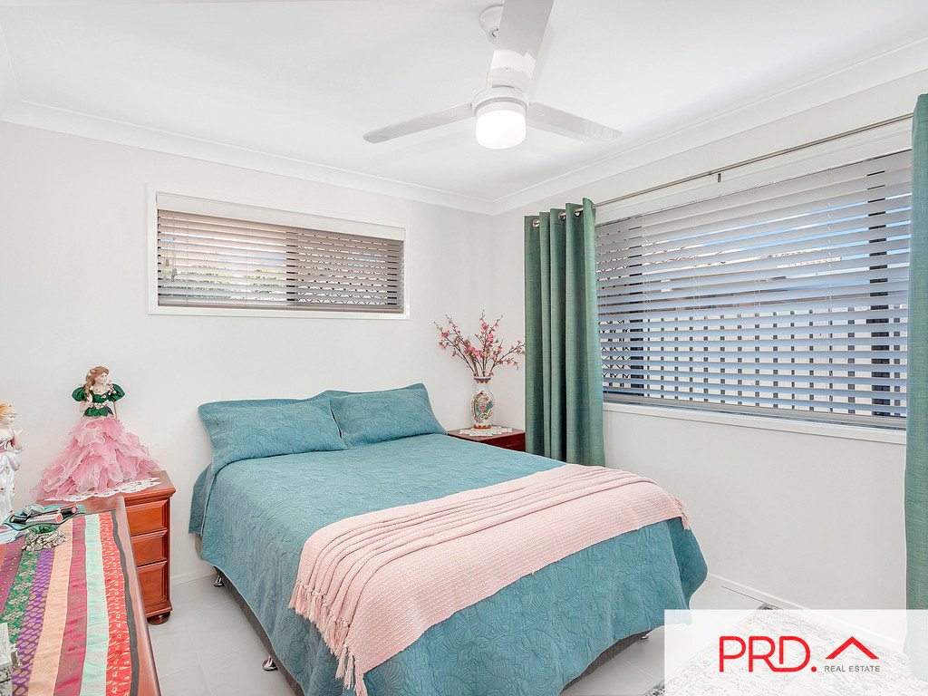 2/68 Treeview Drive BURLEIGH WATERS 6