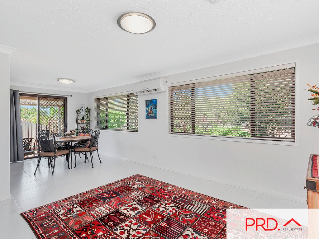 2/68 Treeview Drive BURLEIGH WATERS 10