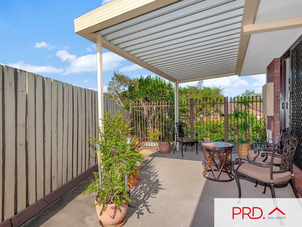 2/68 Treeview Drive BURLEIGH WATERS 12