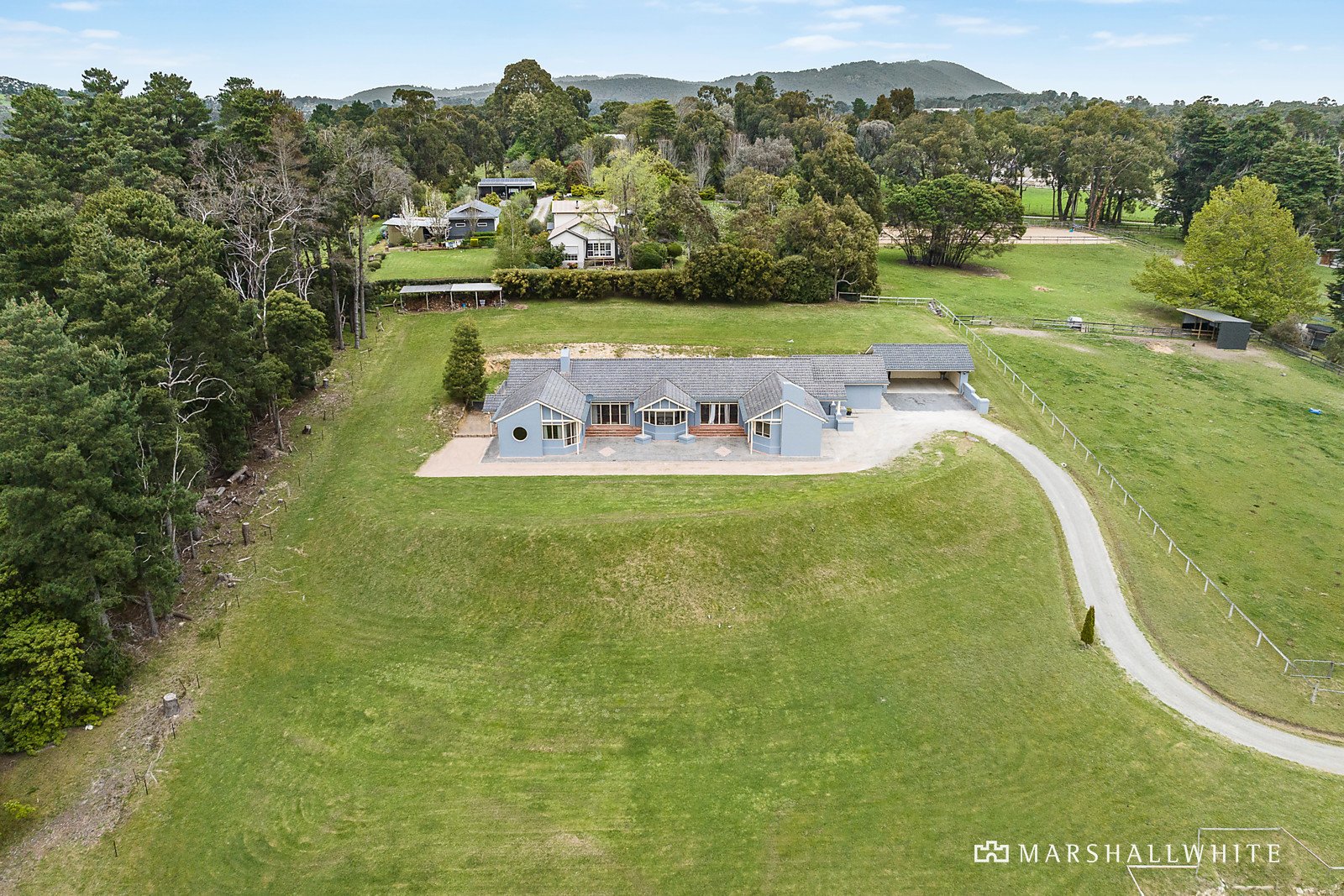 268 Warburton Highway, Wandin North, VIC