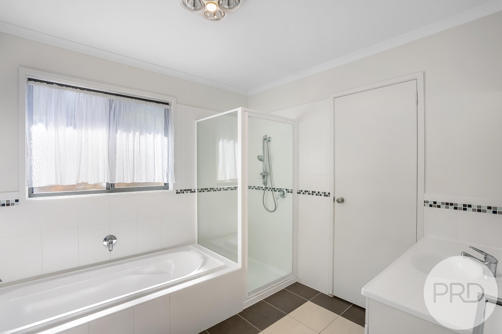 2/682 Oceana Drive TRANMERE 5
