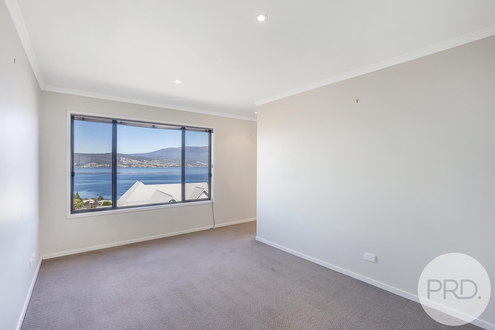 2/682 Oceana Drive TRANMERE 6
