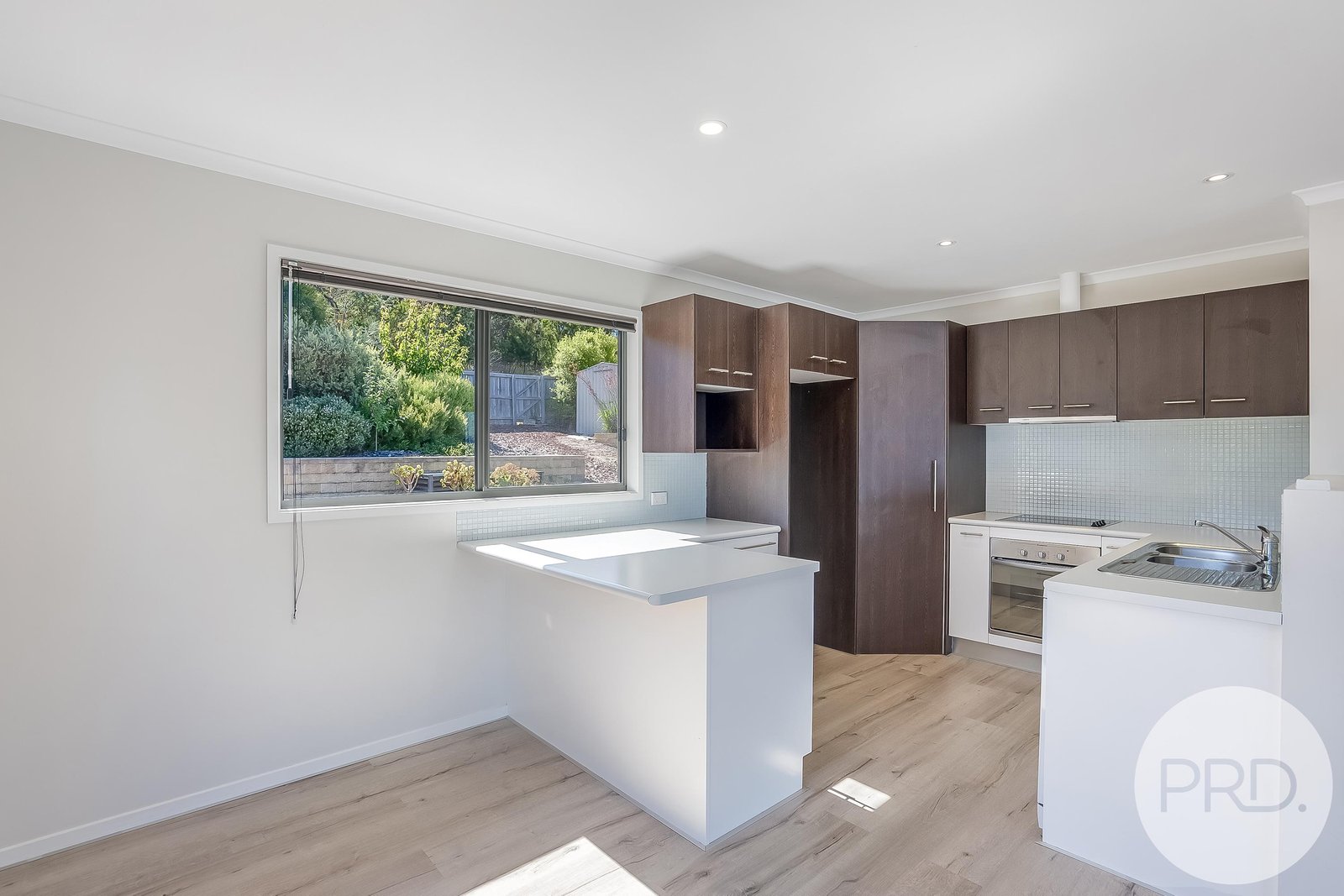 2/682 Oceana Drive TRANMERE 8