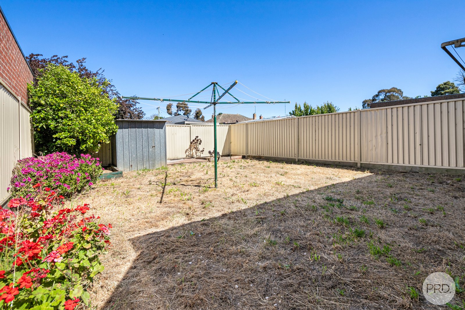 2/69 Gillies Street South ALFREDTON 12