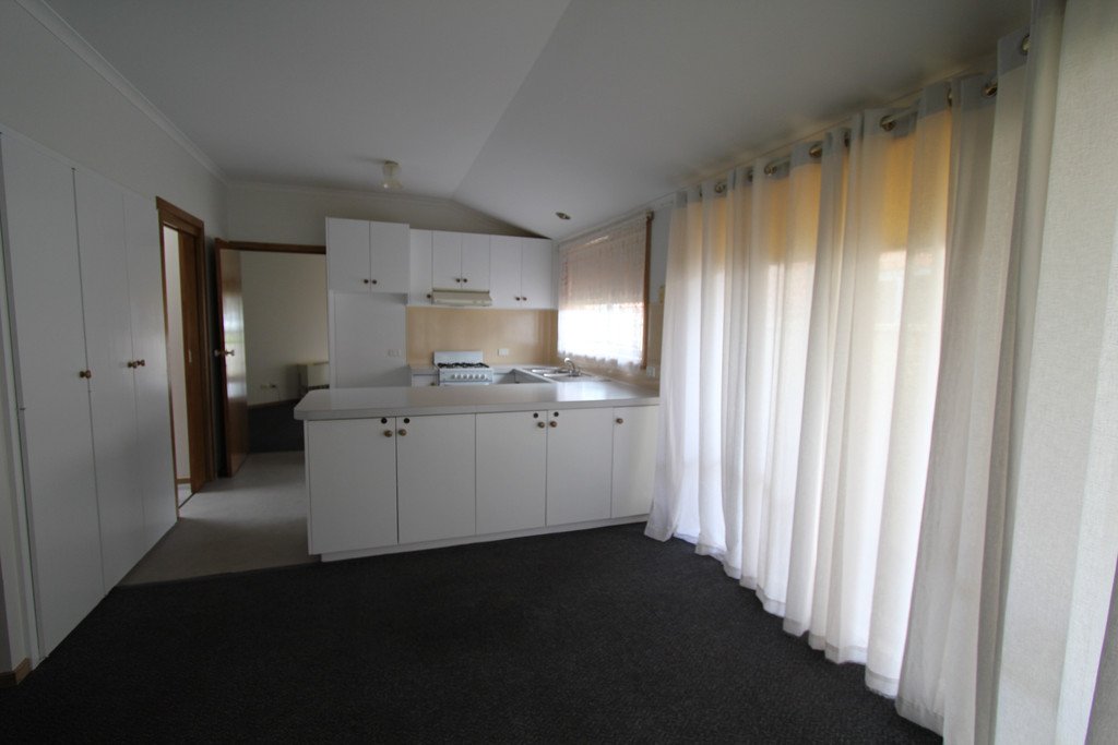 2/69 Gillies Street South ALFREDTON 2