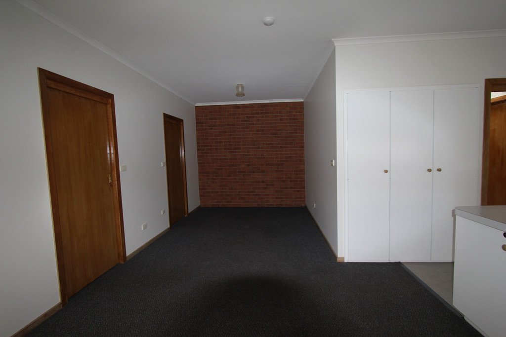 2/69 Gillies Street South ALFREDTON 8