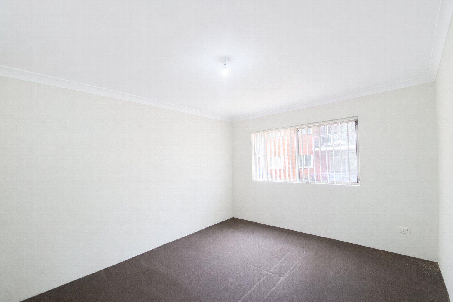 2/69 Memorial Avenue LIVERPOOL 5