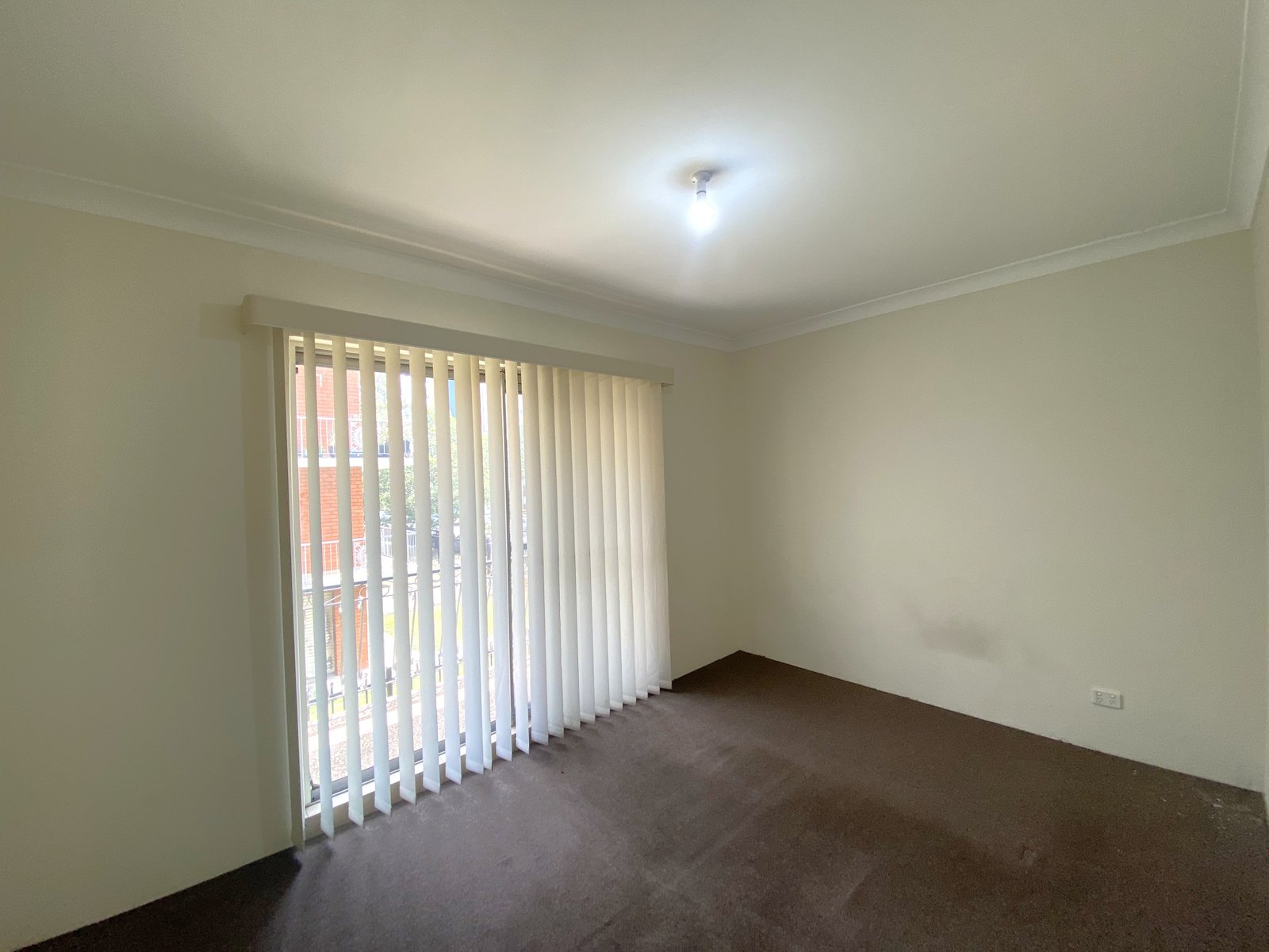 2/69 Memorial Avenue LIVERPOOL 6