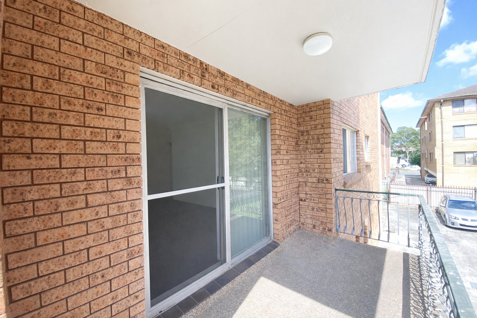 2/69 Memorial Avenue LIVERPOOL 9