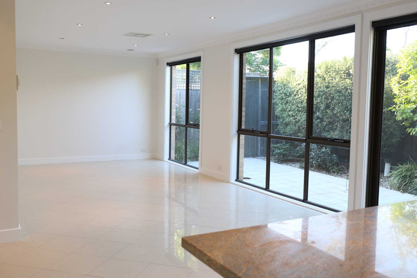 Gallery: 2/69 Mortimore Street