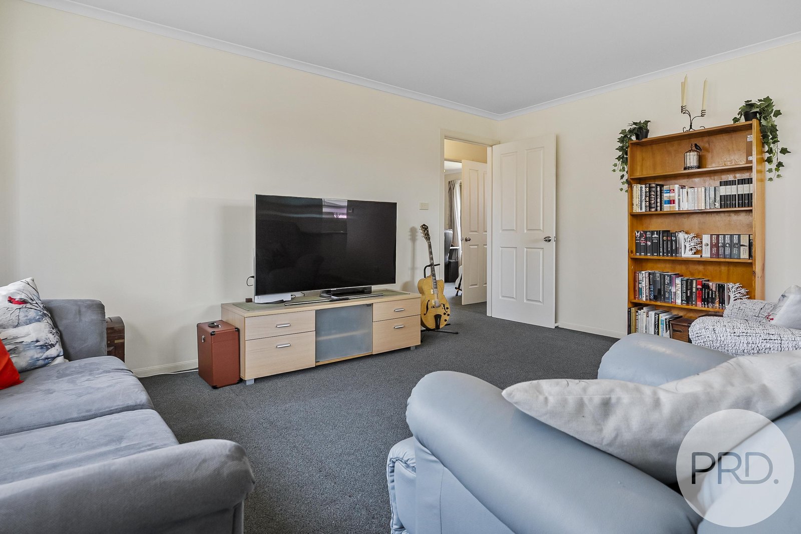 2/69 William Street BRIGHTON 3