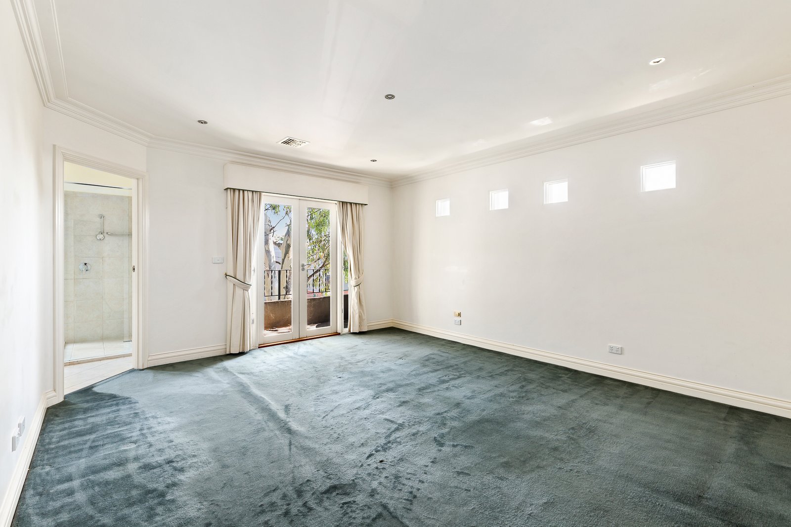 Gallery: 2/69 Wilson Street
