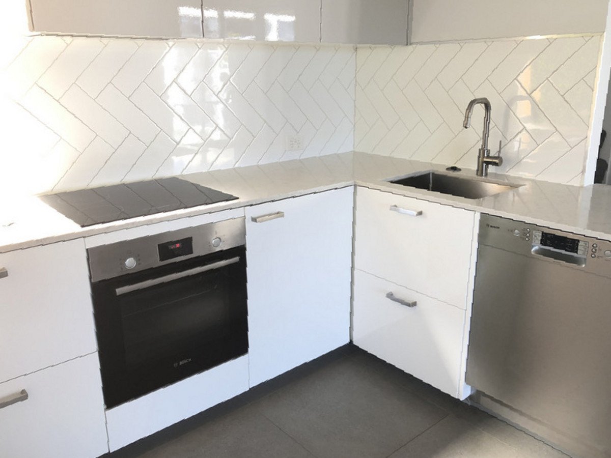 26/93 Old Burleigh Road Broadbeach 5