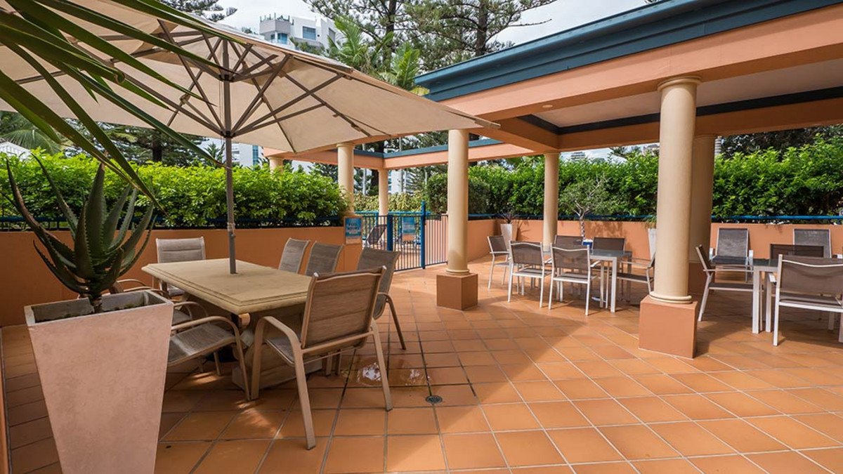26/93 Old Burleigh Road Broadbeach 13