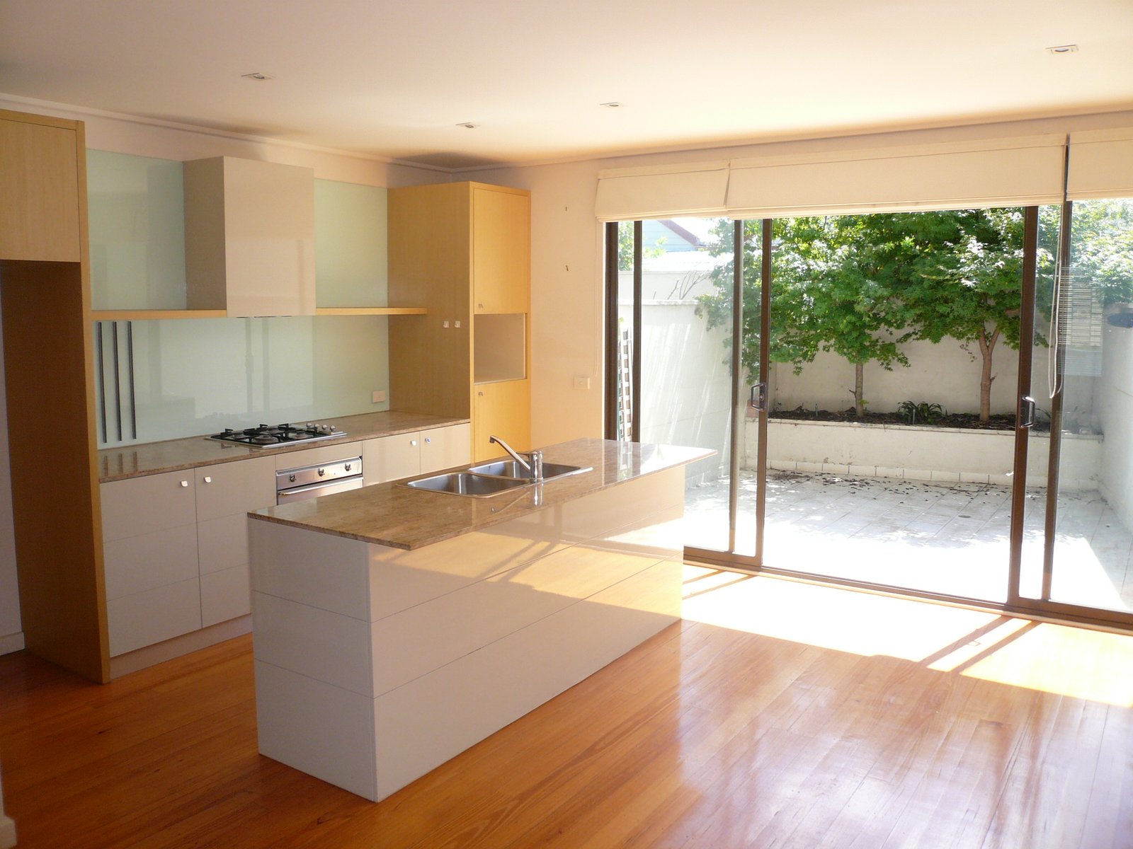 Gallery: 26/95-107 Cruikshank Street
