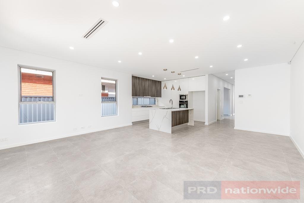 26a Duke Street EAST HILLS 4