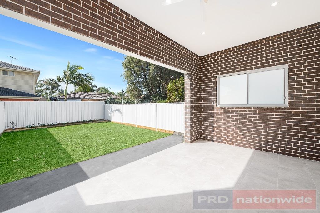 26a Duke Street EAST HILLS 8