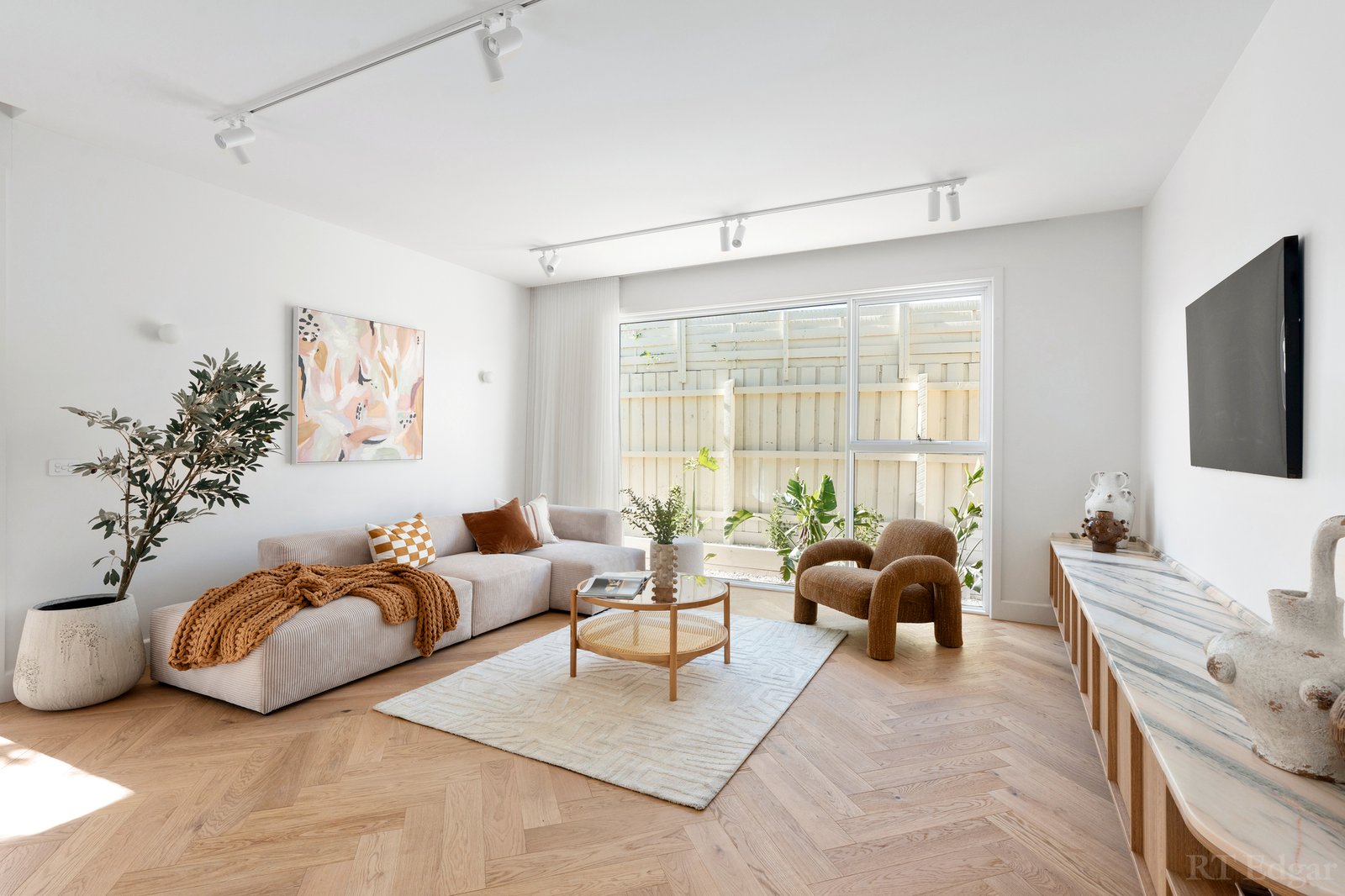 Real Estate and Property in 26a Dwyer Avenue, Reservoir, VIC