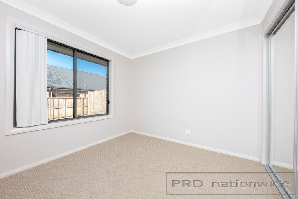 26a Finch Crescent ABERGLASSLYN 10