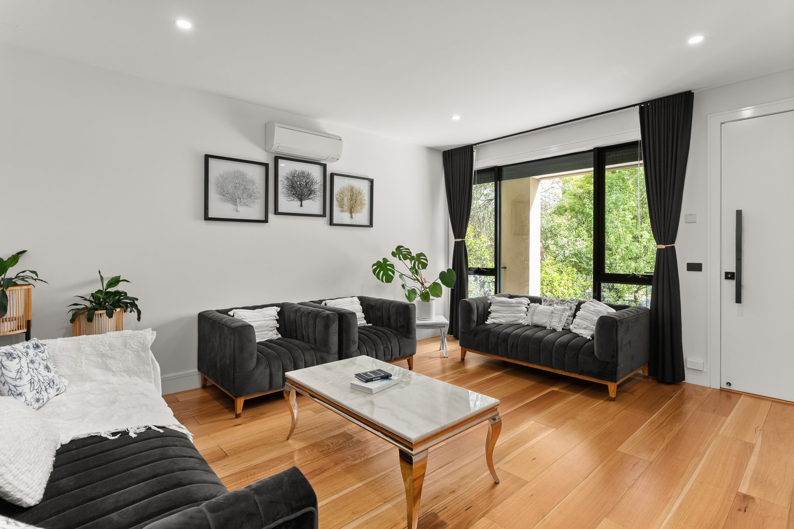 Gallery: 26A Ivanhoe Grove