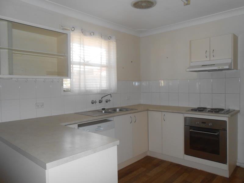 26A John Street TAMWORTH 2