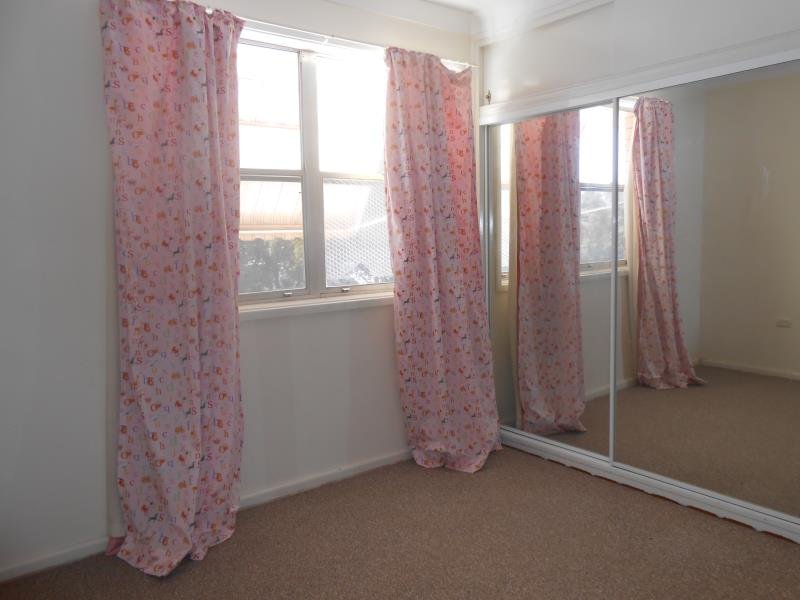 26A John Street TAMWORTH 9