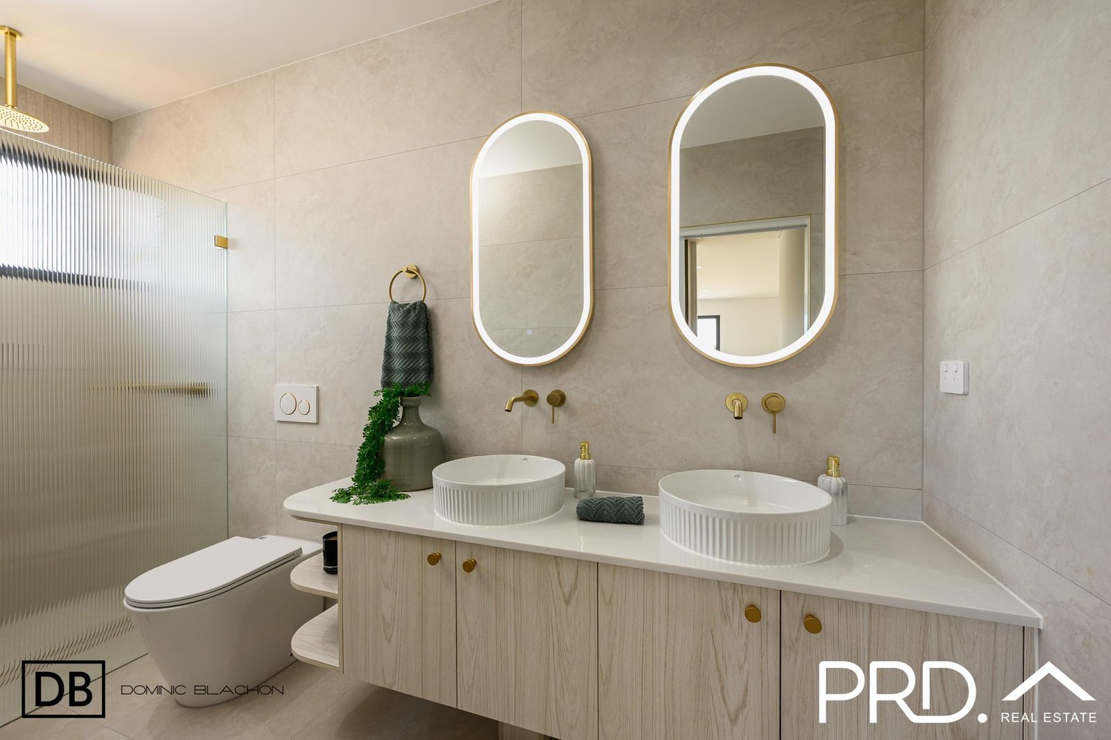 26a Kathleen Parade PICNIC POINT 8