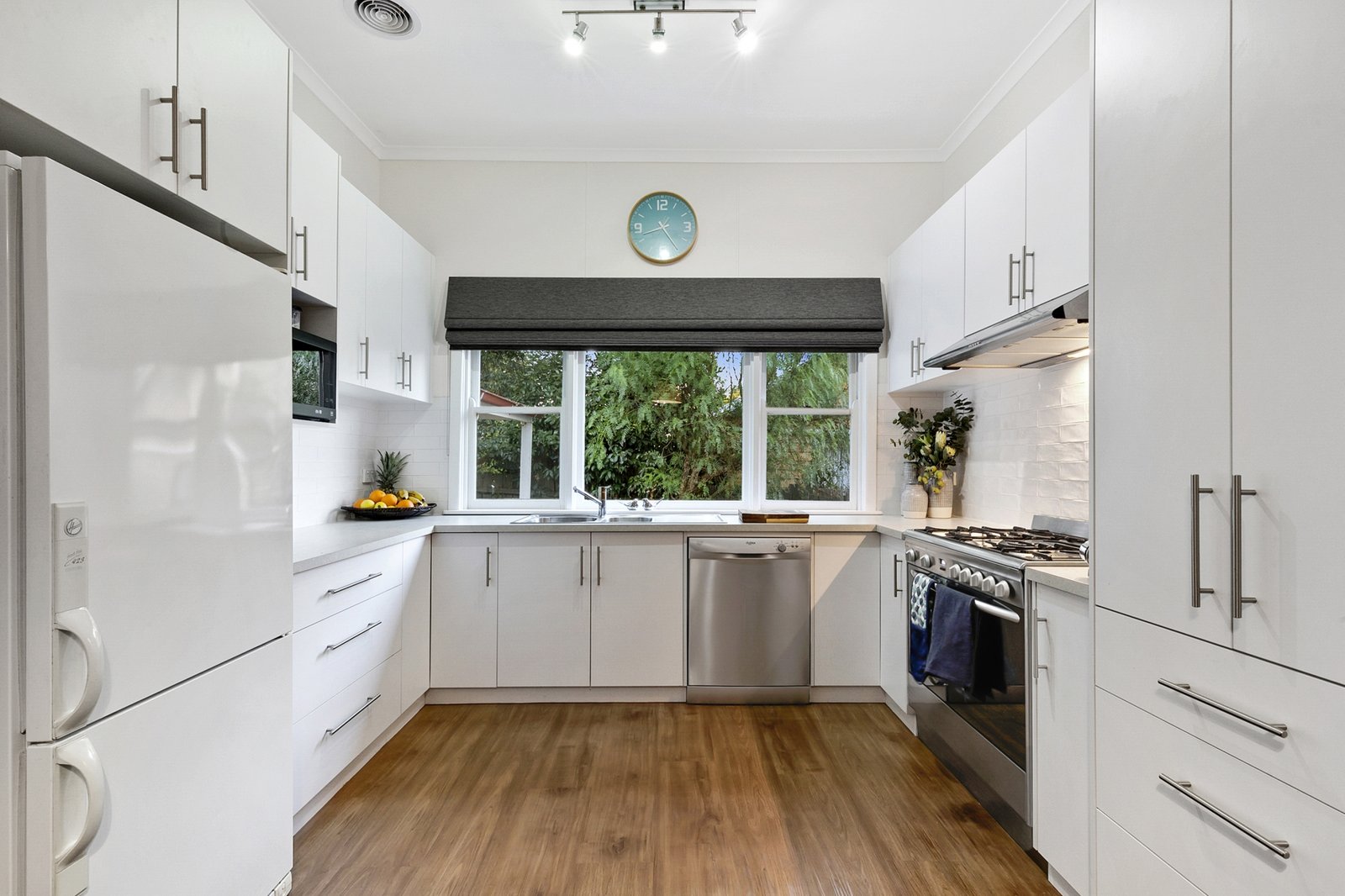 Gallery: 26A King Street South