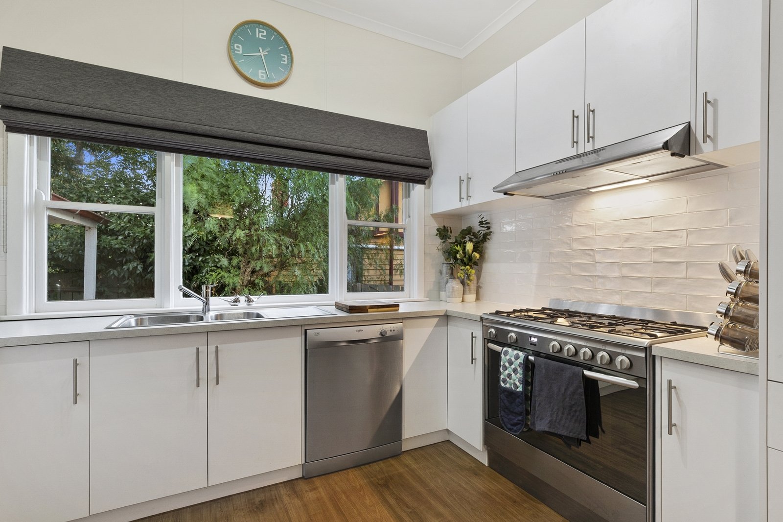 Gallery: 26A King Street South