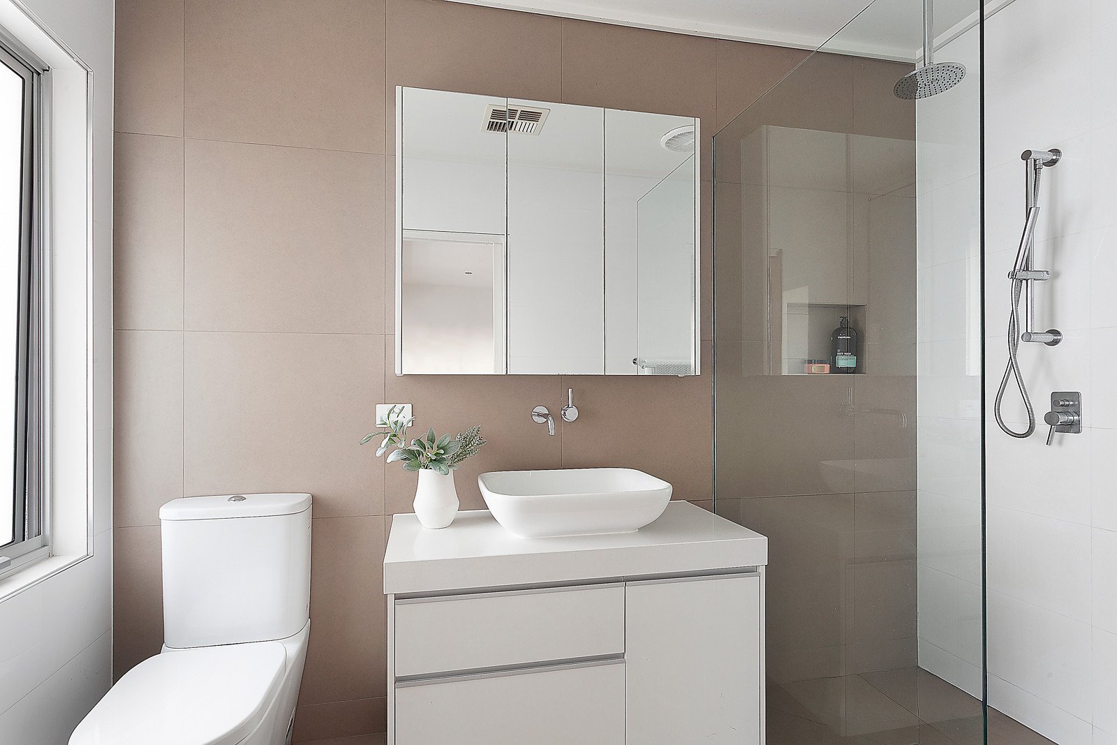 Real Estate and Property in 26a Walsh Street, Ormond, VIC