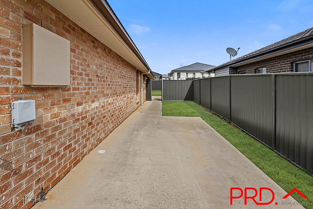 26B Eagle Avenue TAMWORTH 1