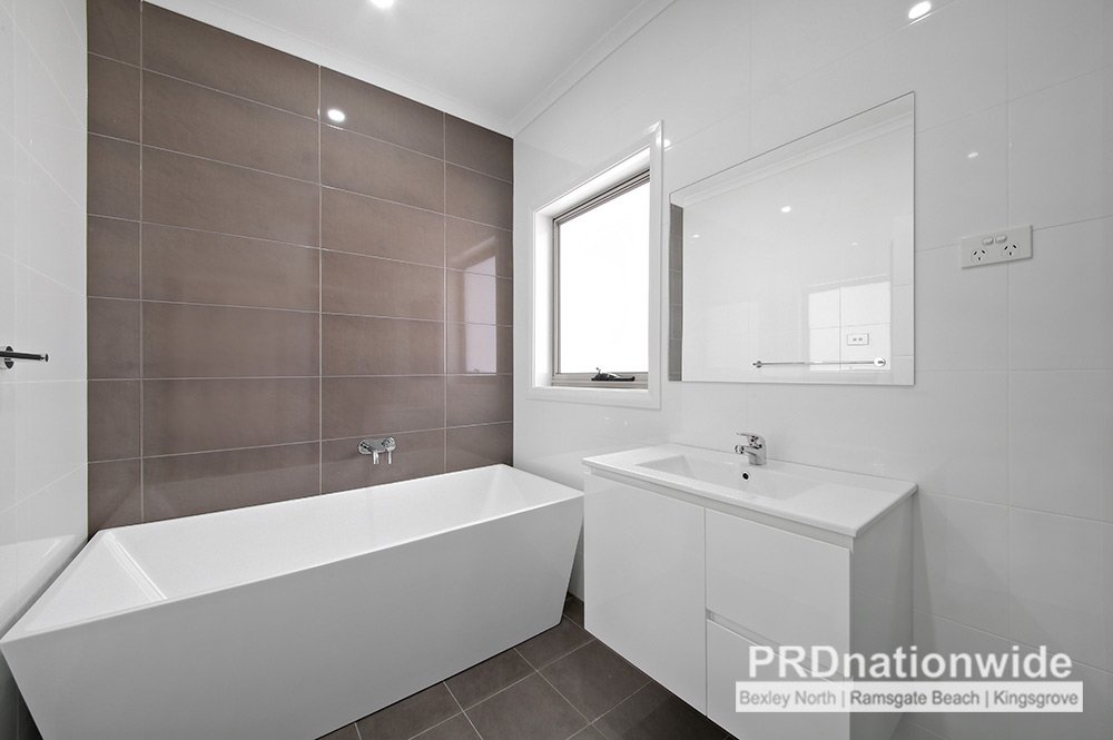 26B McCallum Street ROSELANDS 4