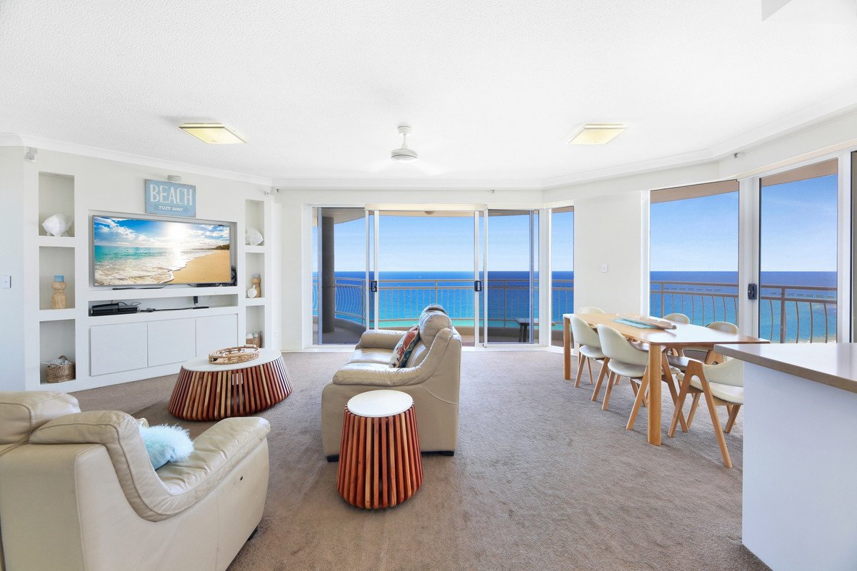 26E/3 Second Avenue Burleigh Heads 3