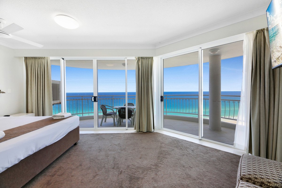 26E/3 Second Avenue Burleigh Heads 10