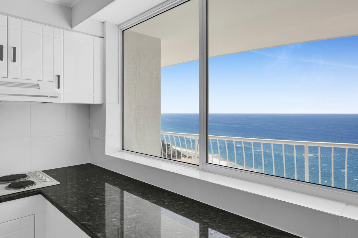 26H/238 The Esplanade Burleigh Heads 7