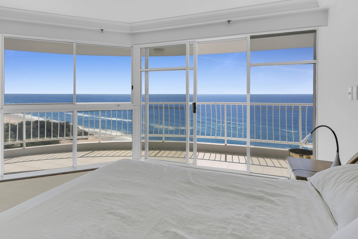 26H/238 The Esplanade Burleigh Heads 12