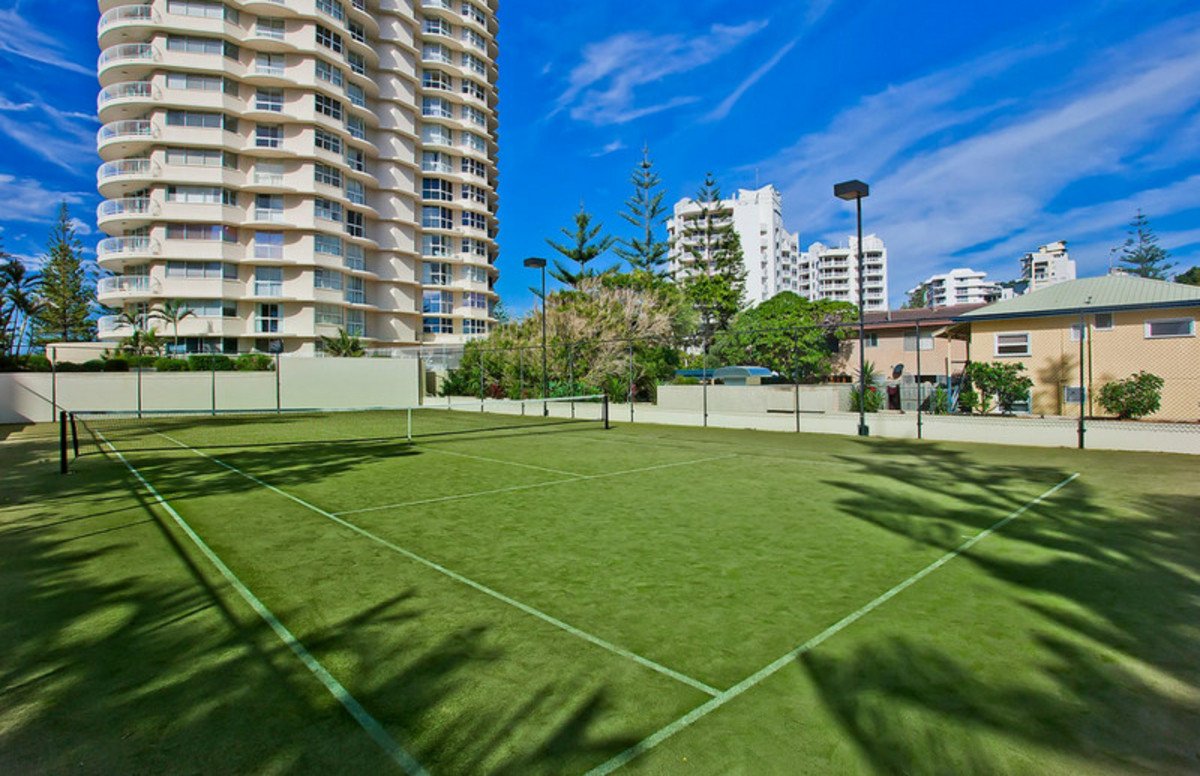 26H/238 The Esplanade Burleigh Heads 28